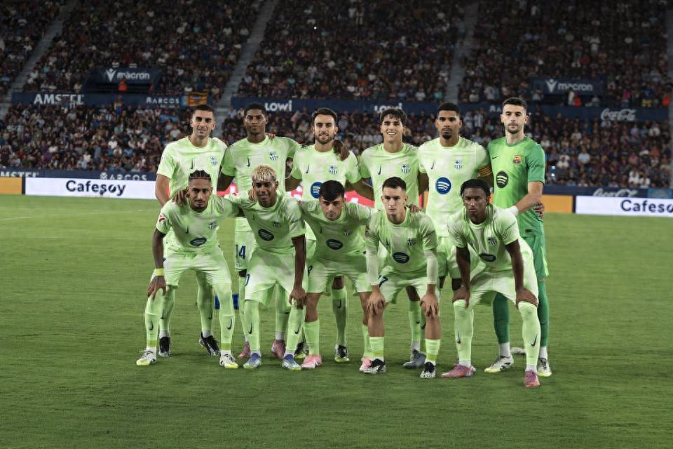 记者：阿隆索执教皇马后常与瓜帅交流；他可能不想小熊留队